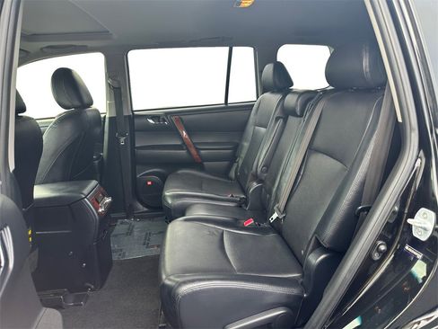 Used 2013 Toyota Highlander Limited image 16