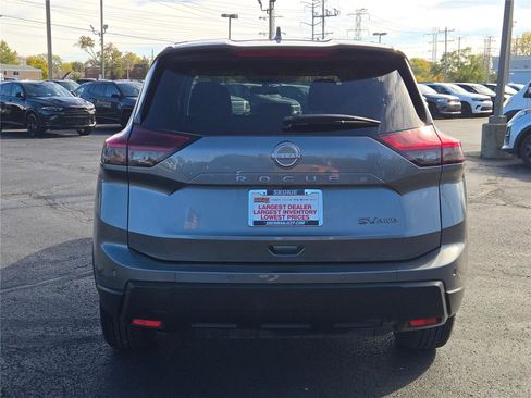 Used 2024 Nissan Rogue SV image 15