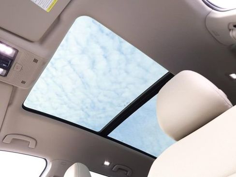 New 2026 Volkswagen Atlas SE image 11