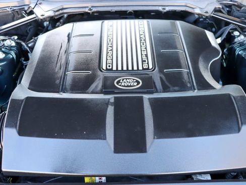 Used 2015 Land Rover Range Rover HSE image 43