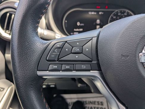 Used 2020 Nissan Kicks SR w/ SR Premium Package FWD image 21