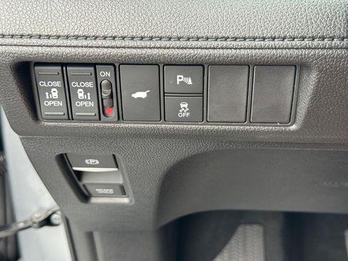 Certified 2026 Honda Odyssey Touring image 25