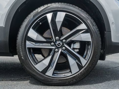 Certified 2023 Volvo XC40 B5 Ultimate w/ Protection Package Premier AWD/4WD image 20