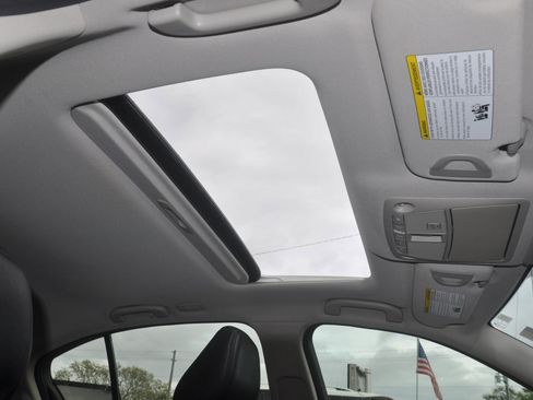 Used 2014 INFINITI Q50 Premium w/ Navigation Package image 34