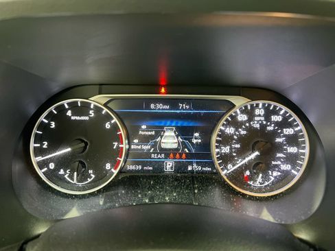 Used 2022 Nissan Sentra SR w/ Electronics Package FWD image 12
