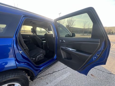 Used 2015 Dodge Journey SXT w/ Flexible Seating Group image 12