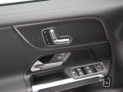 Certified 2024 Mercedes-Benz EQB 250+ image 20