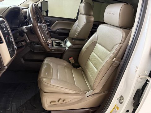 Used 2016 GMC Sierra 2500 Denali w/ Duramax Plus Package AWD/4WD image 65