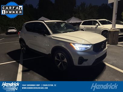 Certified 2025 Volvo XC40 B5 Plus