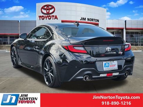 Used 2025 Toyota GR86 Premium w/ ALL Weather Mat Package (TMS) RWD image 7