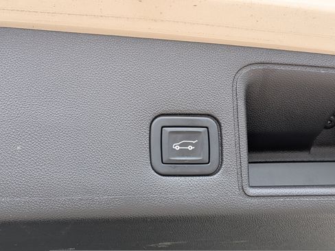 Used 2022 GMC Terrain AT4 w/ Infotainment Package II AWD/4WD image 14