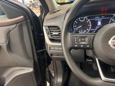 Used 2021 Nissan Rogue S AWD/4WD image 19