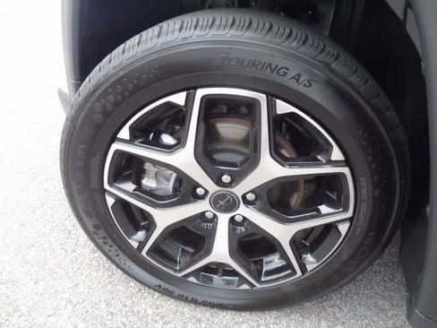 Used 2025 Jeep Compass Limited AWD/4WD image 38