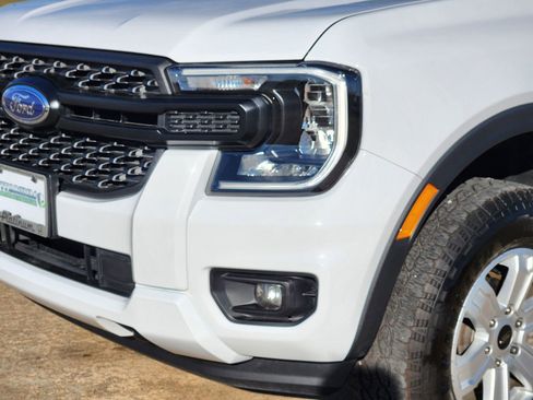 Used 2024 Ford Ranger XL image 9