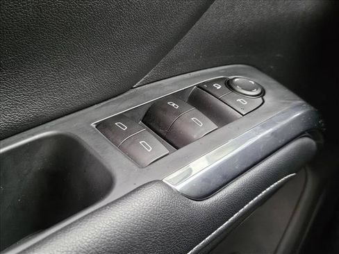 Used 2026 Chevrolet Traverse LT image 19