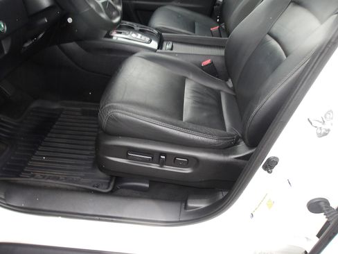 Used 2019 Honda Pilot Touring image 15