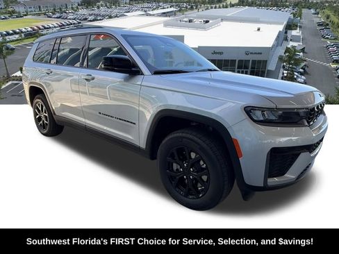 New 2026 Jeep Grand Cherokee L 4WD image 2