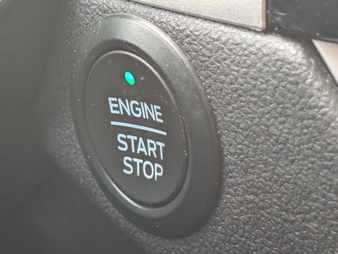 Used 2020 Ford Escape SEL image 28