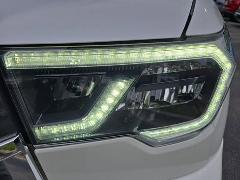 Used 2019 Toyota Sequoia Platinum AWD/4WD image 32