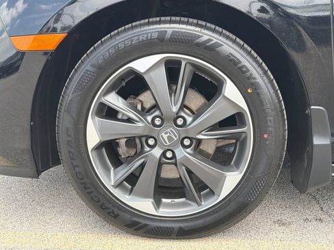 Used 2023 Honda Odyssey Elite image 35