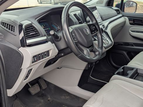 Used 2021 Honda Odyssey Touring image 13