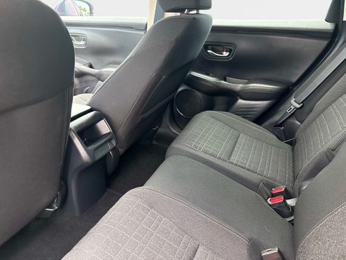 Used 2025 Honda HR-V LX image 14