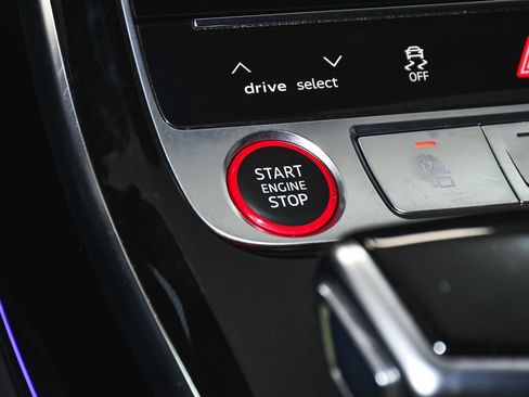 Used 2023 Audi S8 w/ S8 Executive Package AWD/4WD image 37