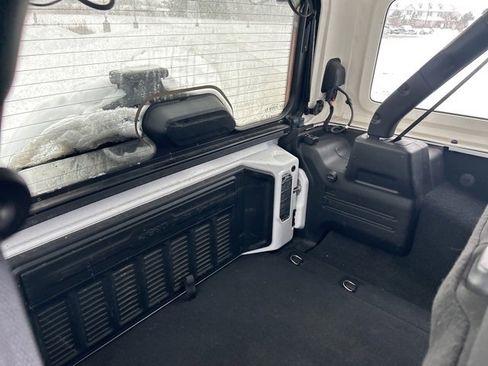 Used 2019 Jeep Wrangler Unlimited Sport S image 9