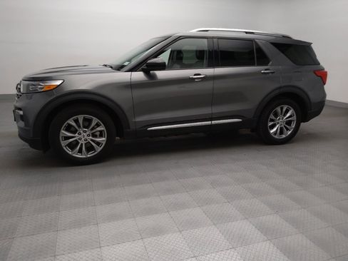 Used 2023 Ford Explorer Limited image 2