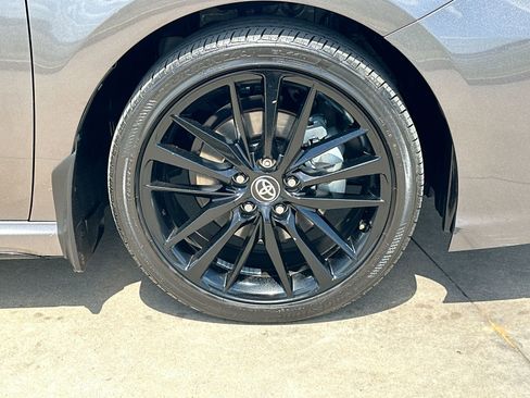 Used 2023 Toyota Camry XSE image 10