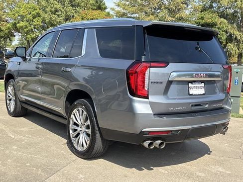Used 2021 GMC Yukon Denali w/ Denali Premium Package AWD/4WD image 10