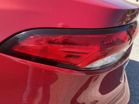 Used 2021 Toyota Corolla LE image 10