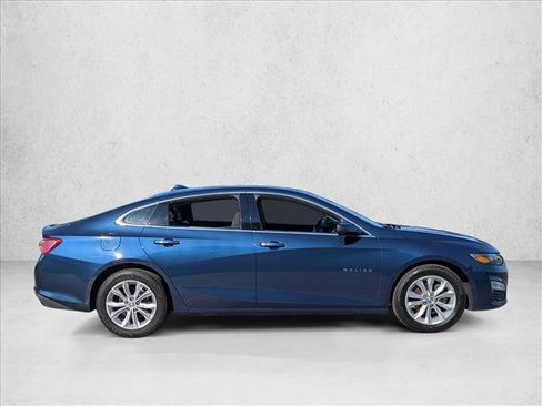 Used 2022 Chevrolet Malibu LT image 4