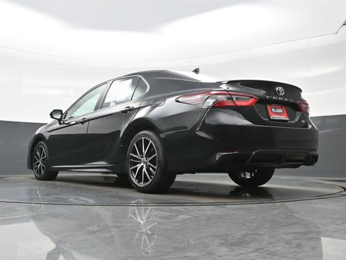 Used 2023 Toyota Camry SE FWD image 29