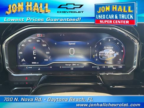 Used 2025 Chevrolet Silverado 3500 LTZ w/ LTZ Convenience Package AWD/4WD image 25