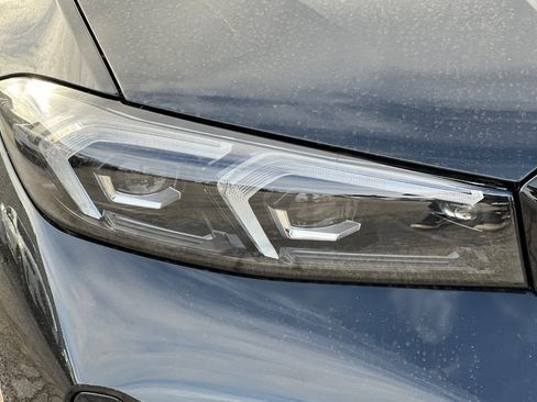Used 2026 BMW 330i Sedan w/ M Sport Package RWD image 12