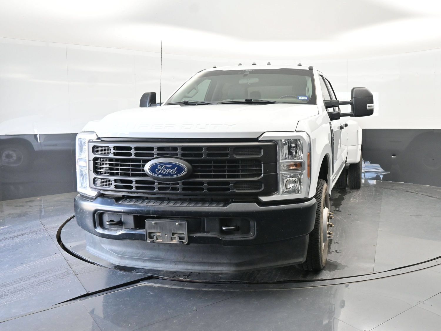 Used 2024 Ford F350 XL AWD/4WD image 9