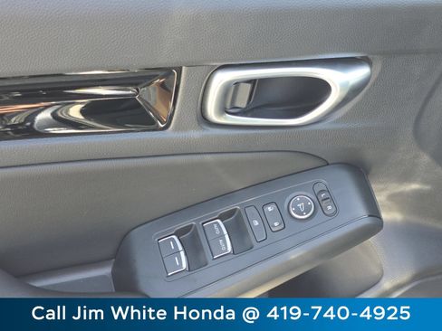 Used 2024 Honda Civic EX-L image 25