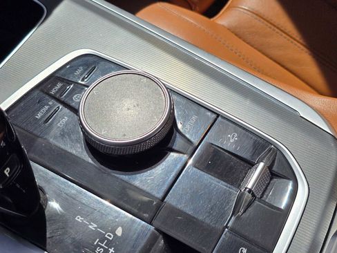 Used 2022 BMW X5 xDrive45e AWD/4WD image 29