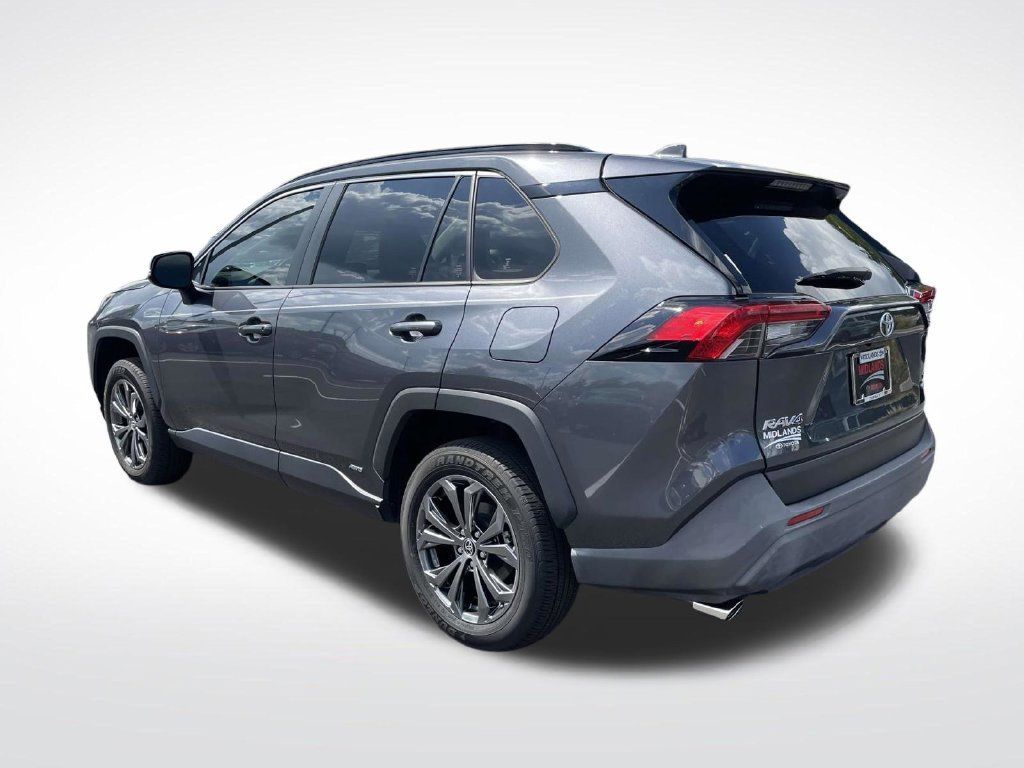 Used 2025 Toyota RAV4 XLE Premium w/ Weather Package AWD/4WD image 12