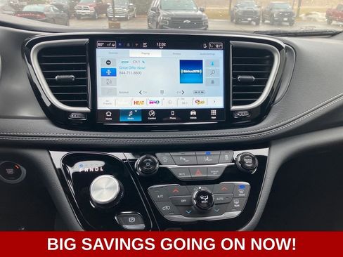 New 2026 Chrysler Pacifica Select w/ S Appearance Package image 19