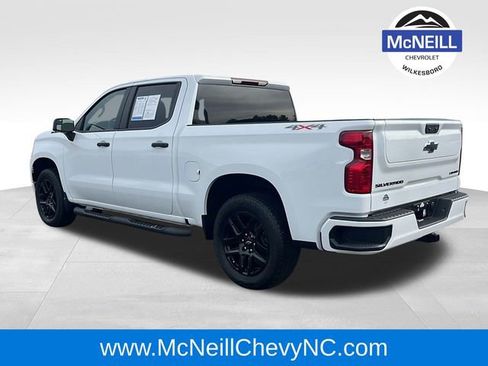 Used 2025 Chevrolet Silverado 1500 Custom w/ Turbomax Blackout Package image 6