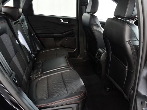 Used 2024 Ford Escape ST-Line w/ Tech Pack #1 AWD/4WD image 19