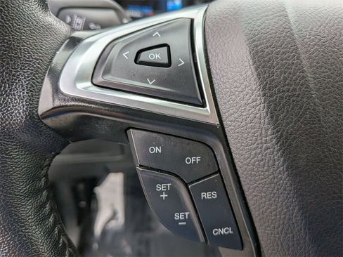 Used 2024 Ford Edge SEL image 18