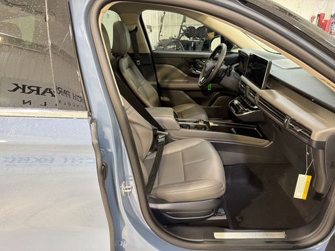 New 2026 Lincoln Corsair Premiere image 29