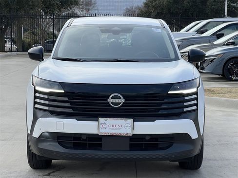 Certified 2025 Nissan Kicks S image 6