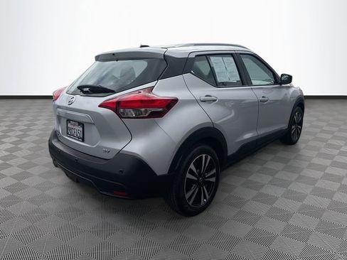 Used 2020 Nissan Kicks SV FWD image 7