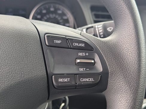 Used 2019 Hyundai Elantra SE w/ Cargo Package FWD image 17