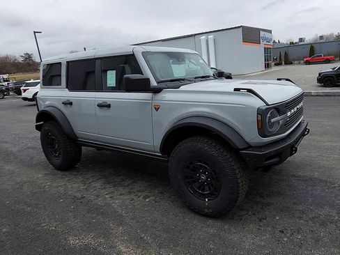 New 2026 Ford Bronco Badlands AWD/4WD image 2