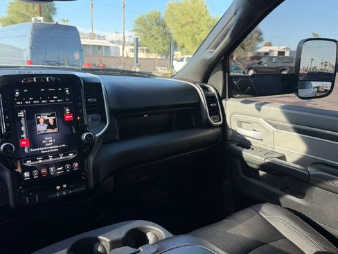 Used 2021 RAM 2500 Big Horn w/ Level 1 Equipment Group AWD/4WD image 25